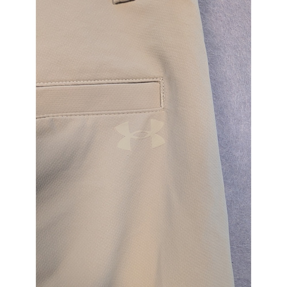 Under Armour Golf Shorts Mens 40 Tan Flat Front Performance Stretch Excellent - Picture 4 of 5